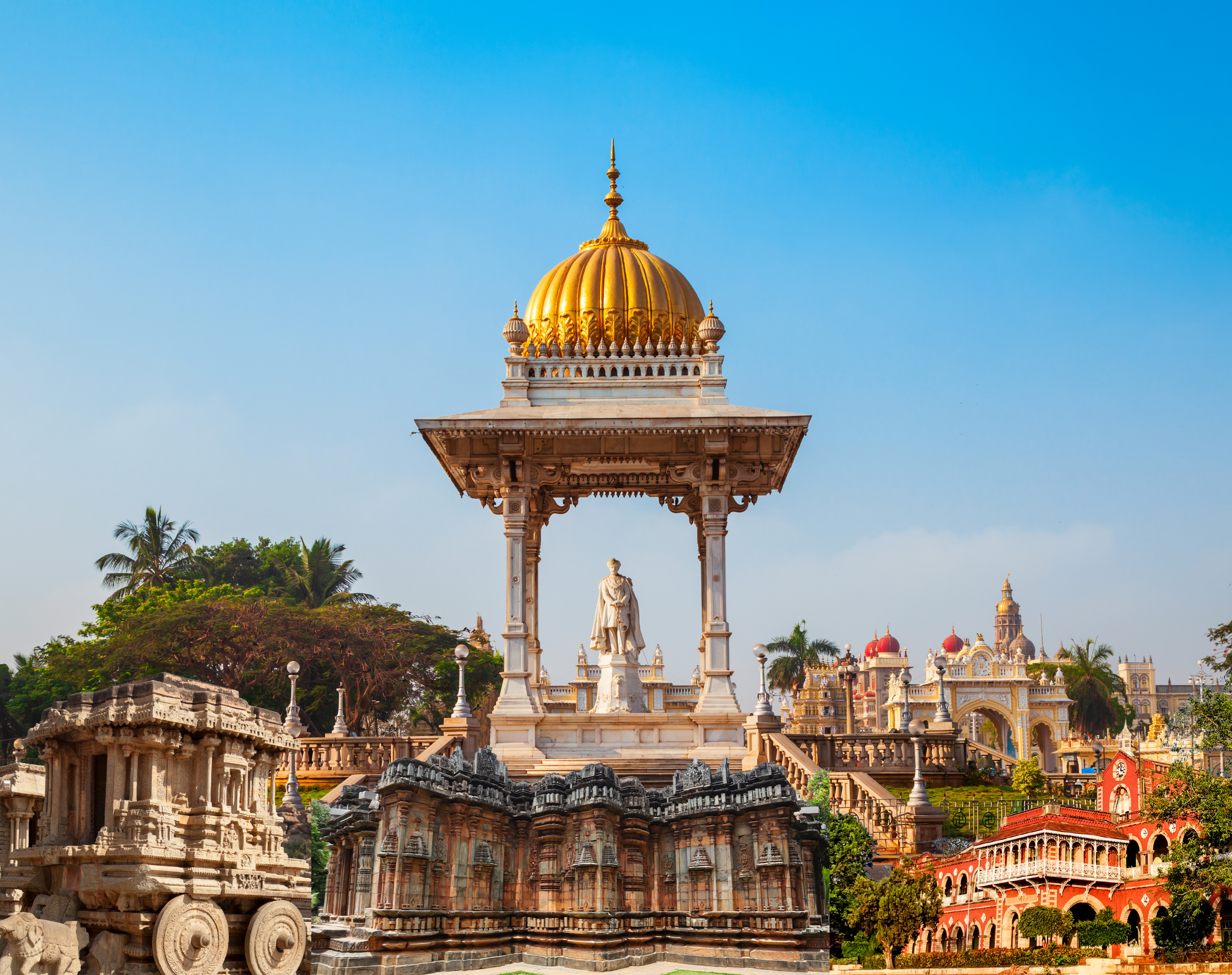 Savi Kannada English Translated Innovative Guidebook Class 4